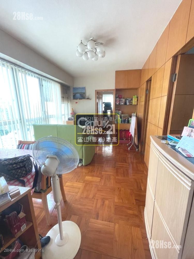 Wealth Garden Sell 1 Bedroom , 1 Bathroom 398 ft²