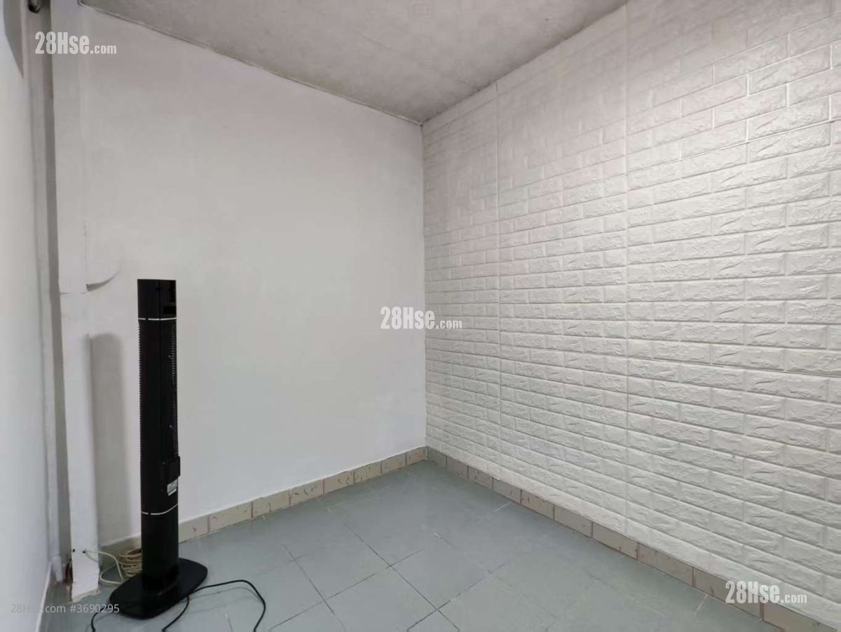 睡房 2: 世界花園 租盤 2 房 , 1 浴室 480 平方呎