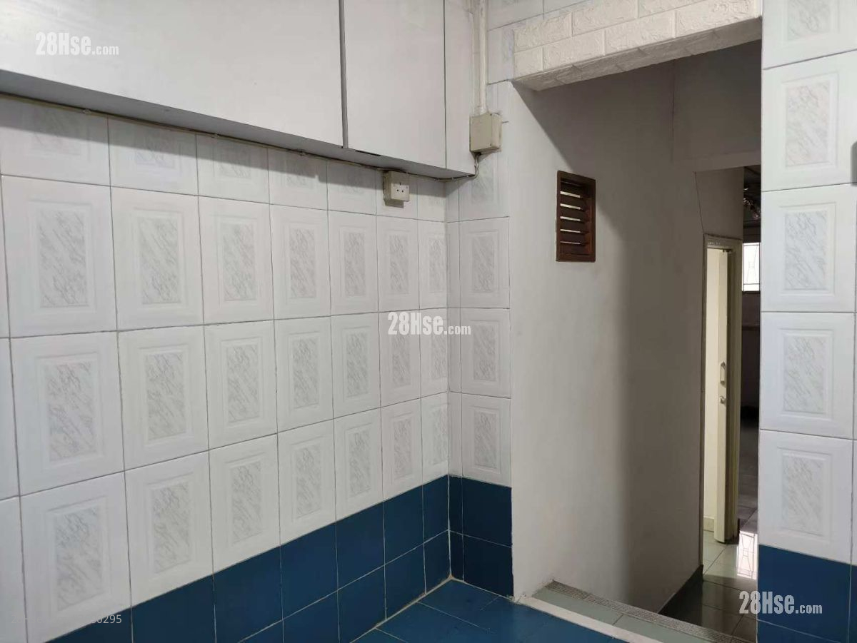 廚房: 世界花園 租盤 2 房 , 1 浴室 480 平方呎