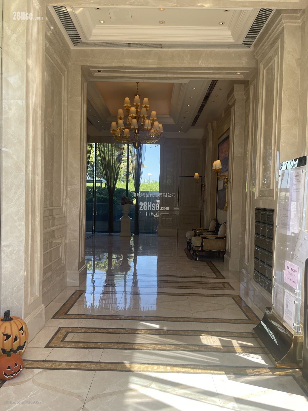 Providence Peak Rental 5+ Bedrooms , 4 Bathrooms 2,184 ft²