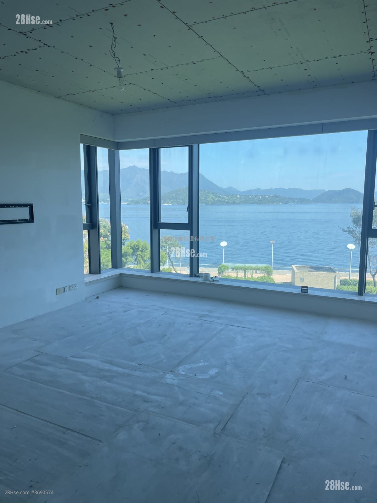 Providence Peak Rental 5+ Bedrooms , 4 Bathrooms 2,184 ft²