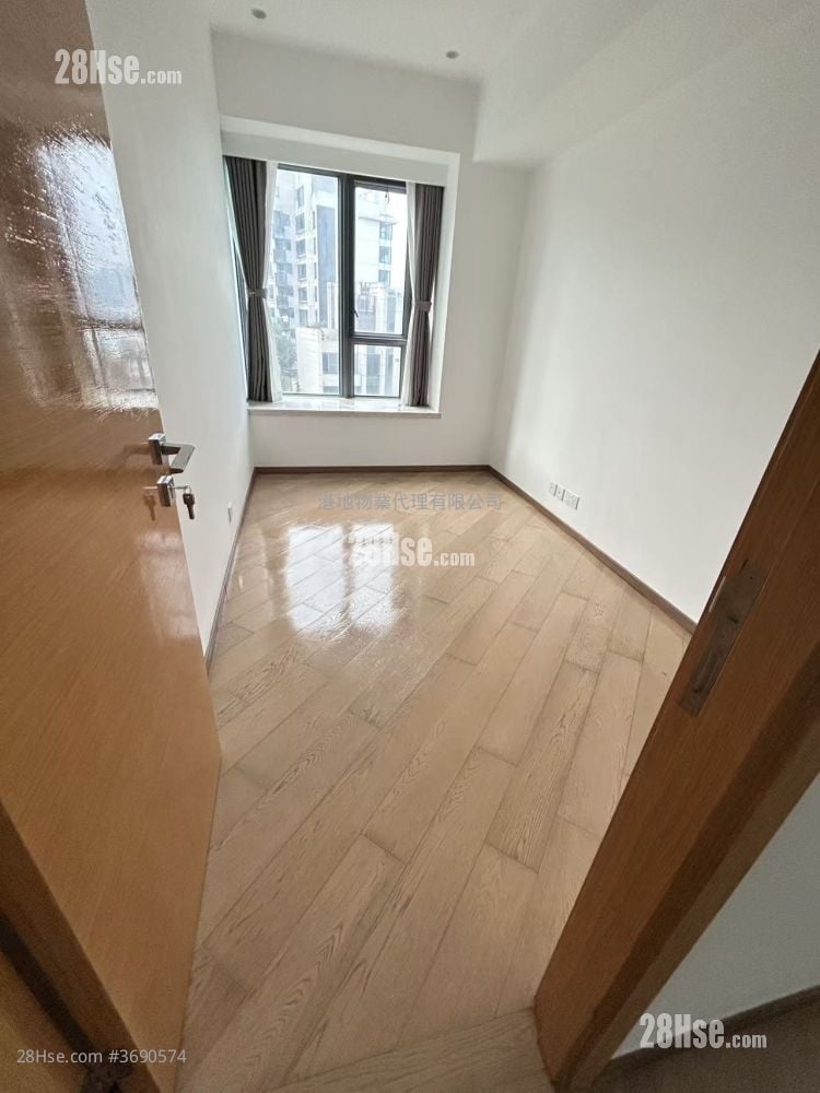 Providence Peak Rental 5+ Bedrooms , 4 Bathrooms 2,184 ft²