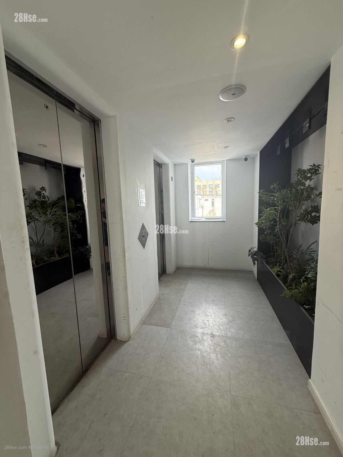 Dundas Square Rental 2 Toilets