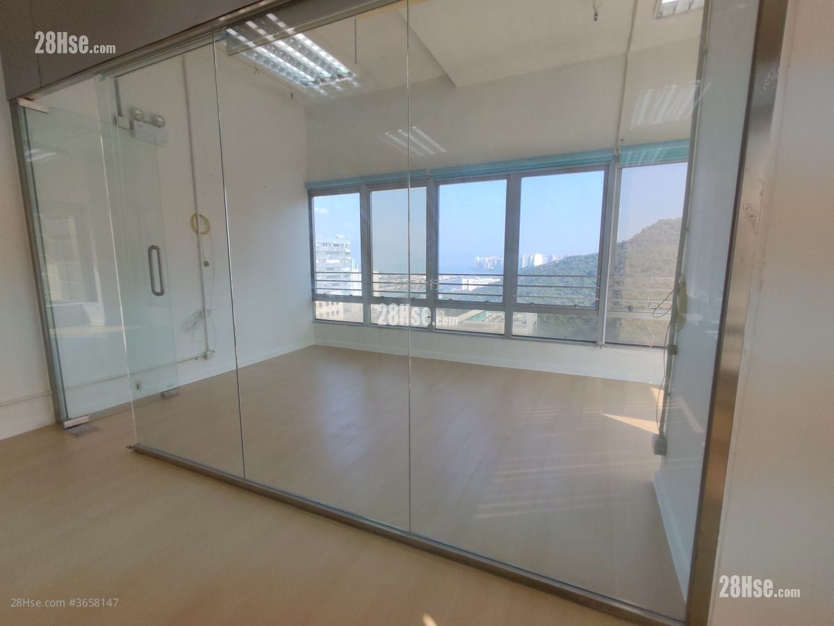 Metropole Square Rental