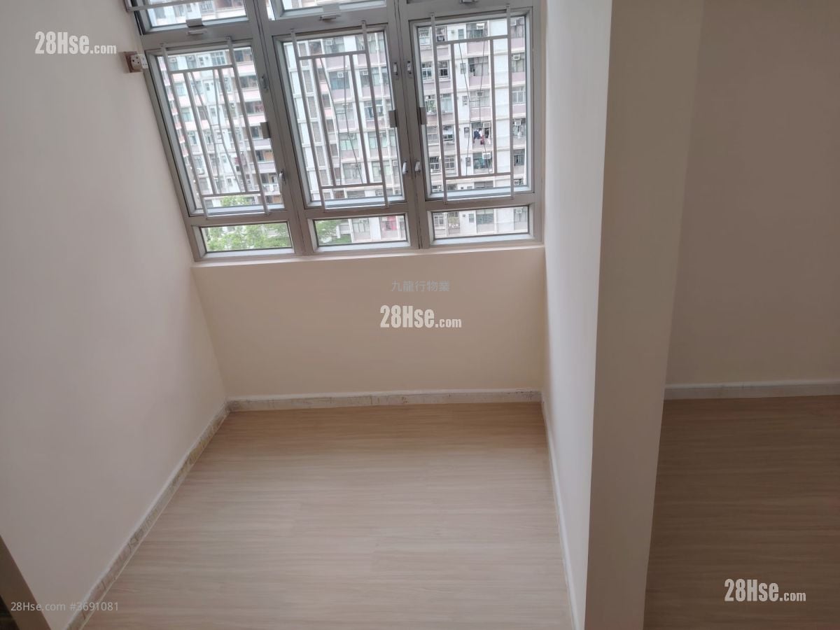 Tung Tau (Ii) Estate Sell 1 Bathroom 436 ft²