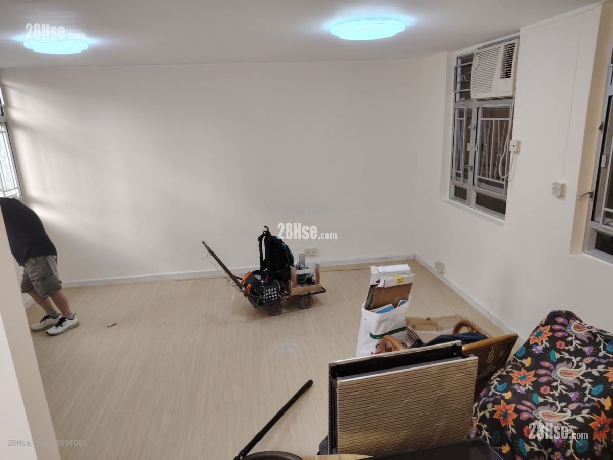 Tung Tau (Ii) Estate Sell 1 Bathroom 436 ft²