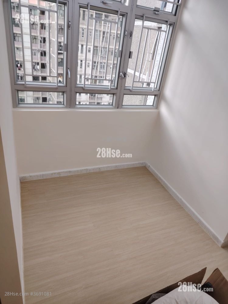 Tung Tau (Ii) Estate Sell 1 Bathroom 436 ft²