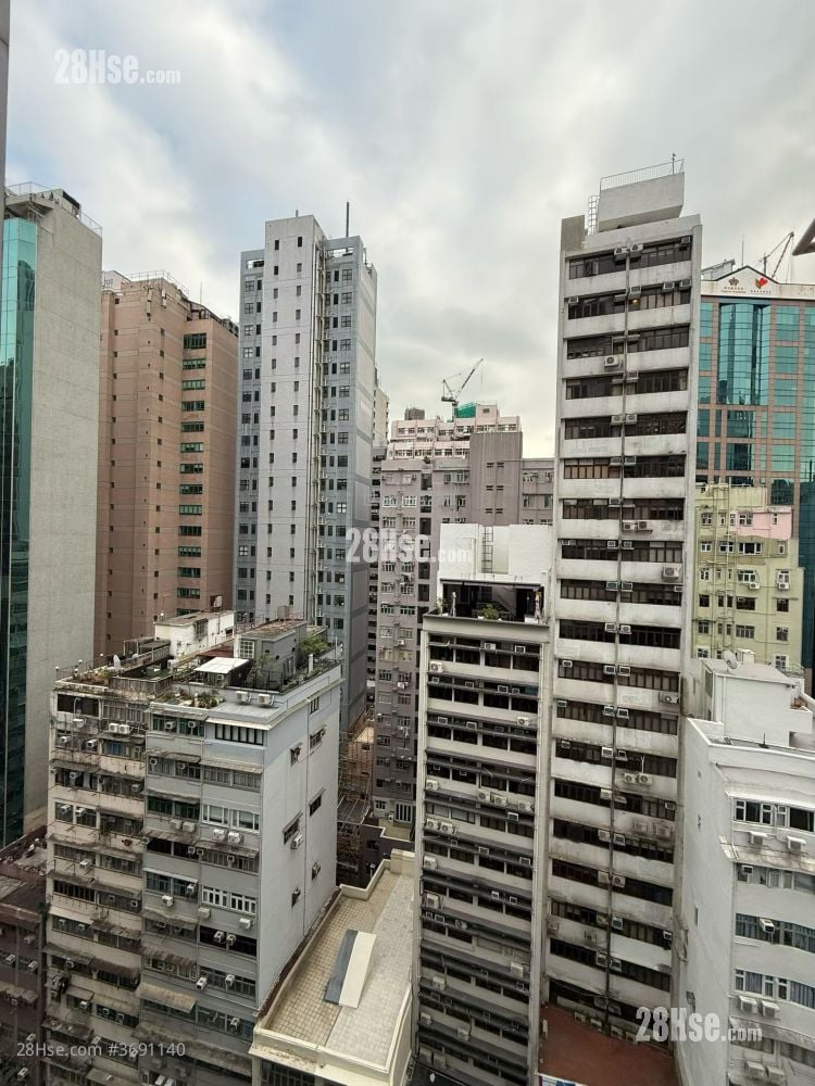 Kam Lok Mansion Sell 2 Bedrooms , 1 Bathroom 360 ft²