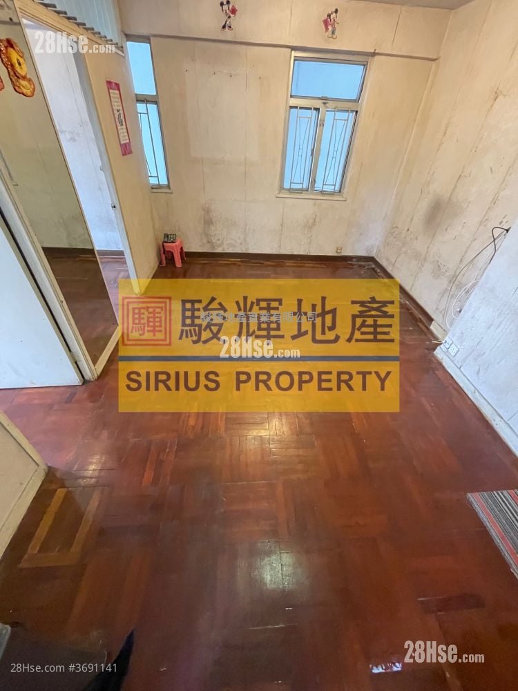 Shun Lee Building Sell 2 Bedrooms , 1 Bathroom 382 ft²