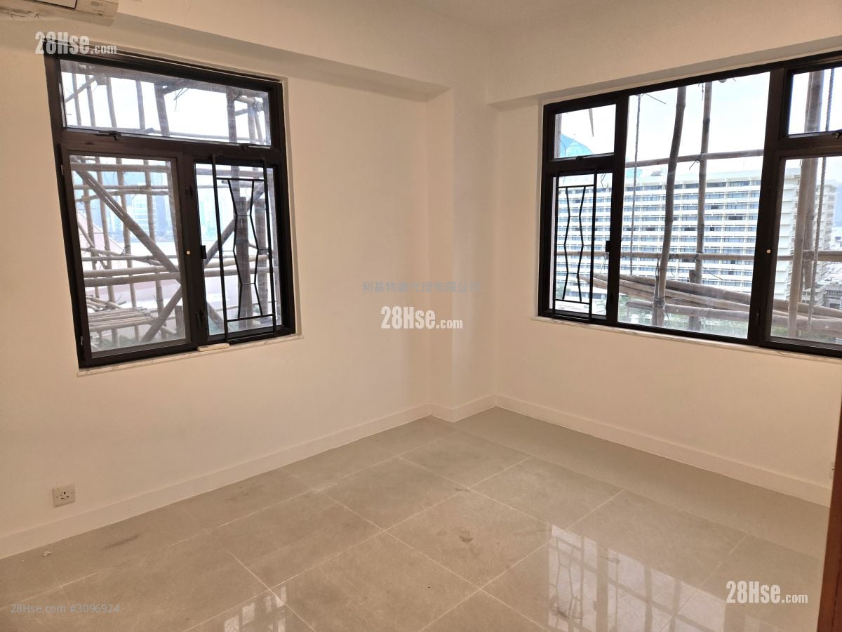 Hankow Centre Sell 3 Bedrooms , 2 Bathrooms 905 ft²