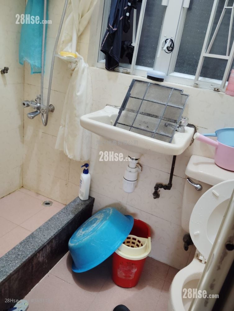 文興大廈 售盤 2 房 , 1 浴室 367 平方呎