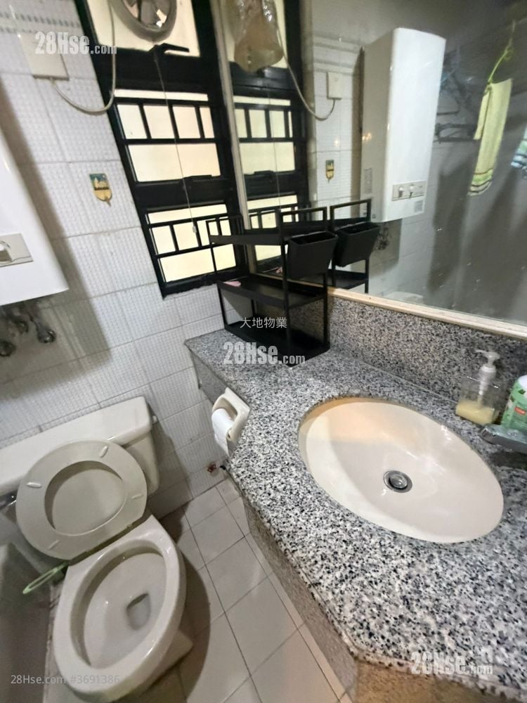 Sun Yuen Long Centre Rental 2 Bedrooms , 1 Bathroom 466 ft²