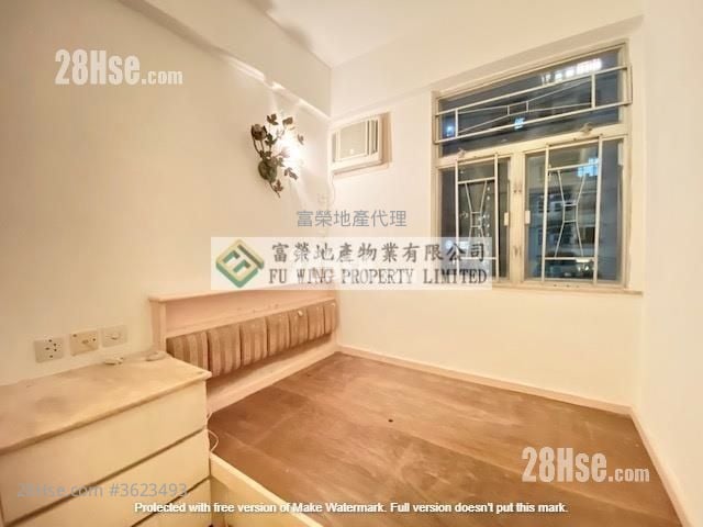 Elaine Court Sell 2 Bedrooms , 1 Bathroom 256 ft²