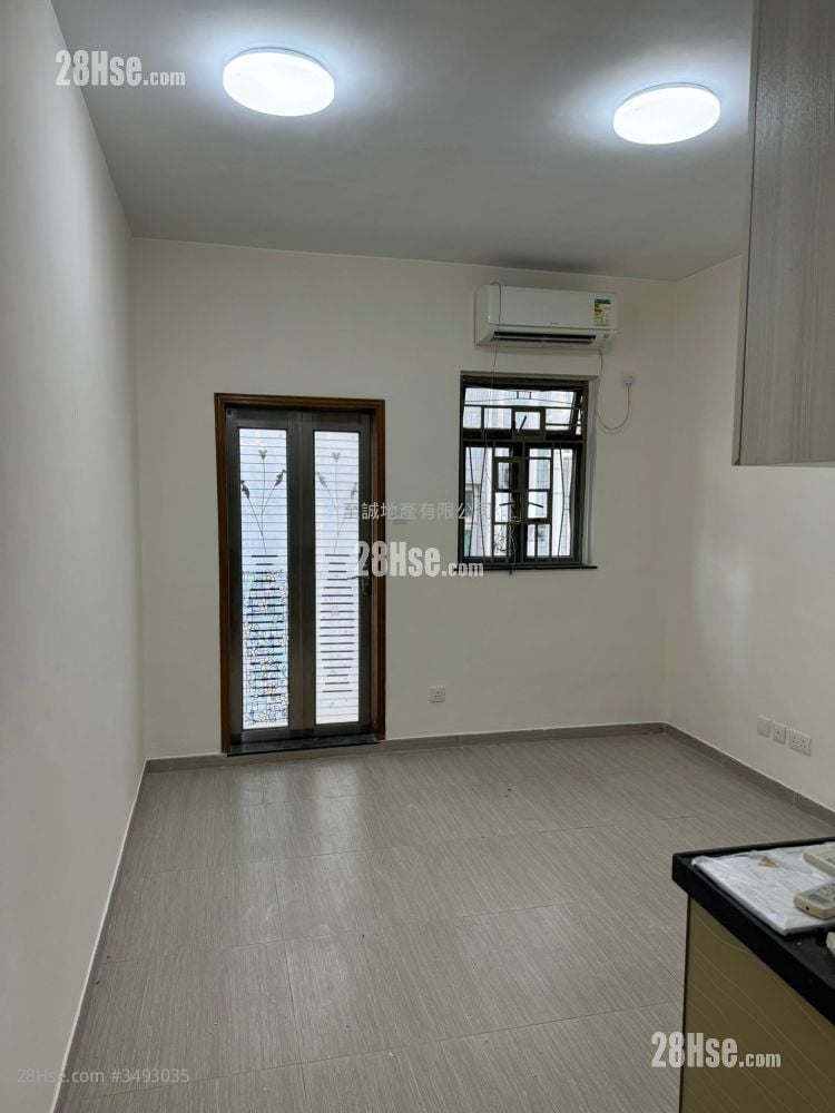 厅: 村屋 租盘 2 房 , 1 浴室