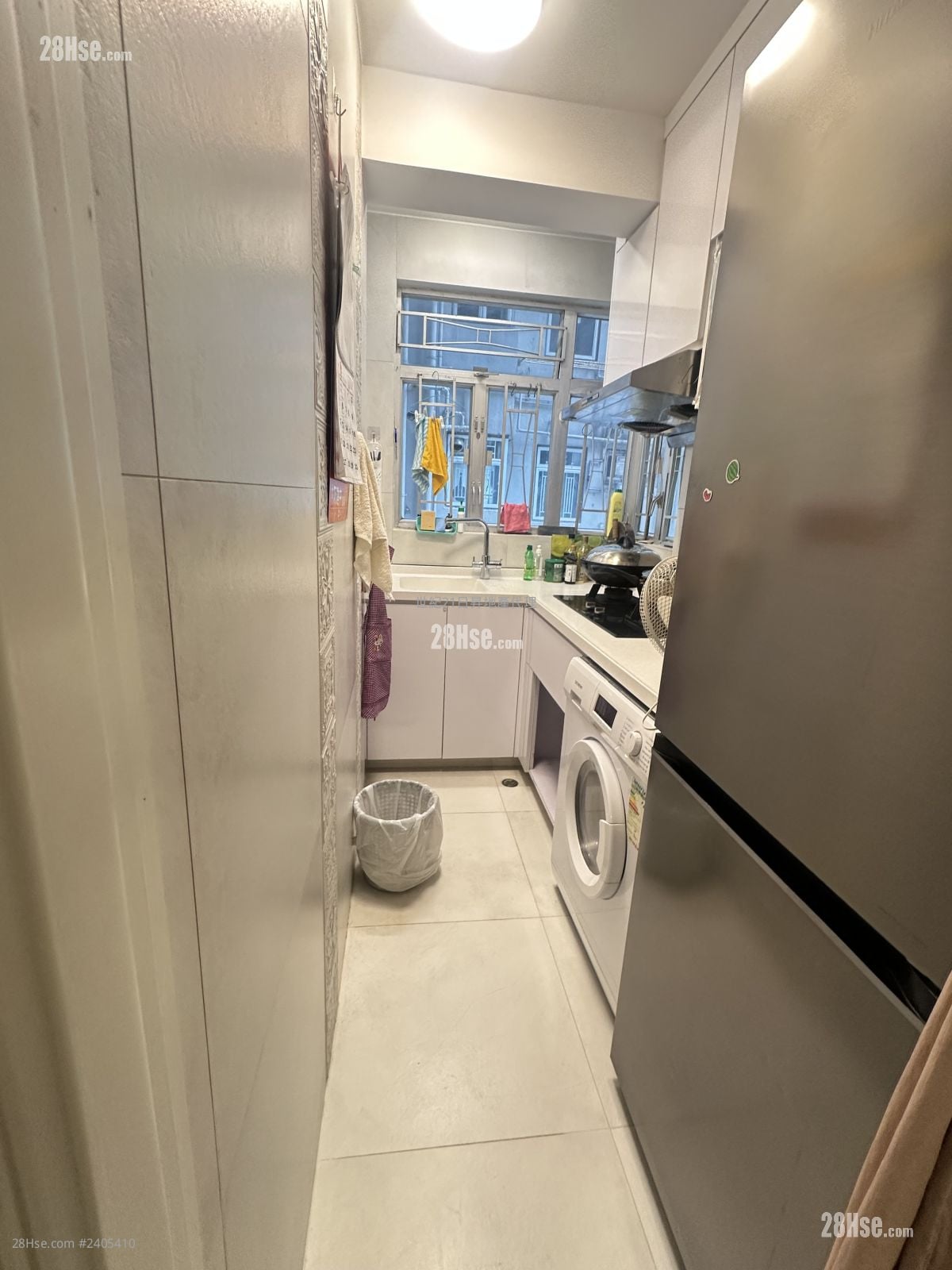 Flora Garden Sell 3 Bedrooms , 2 Bathrooms 681 ft²