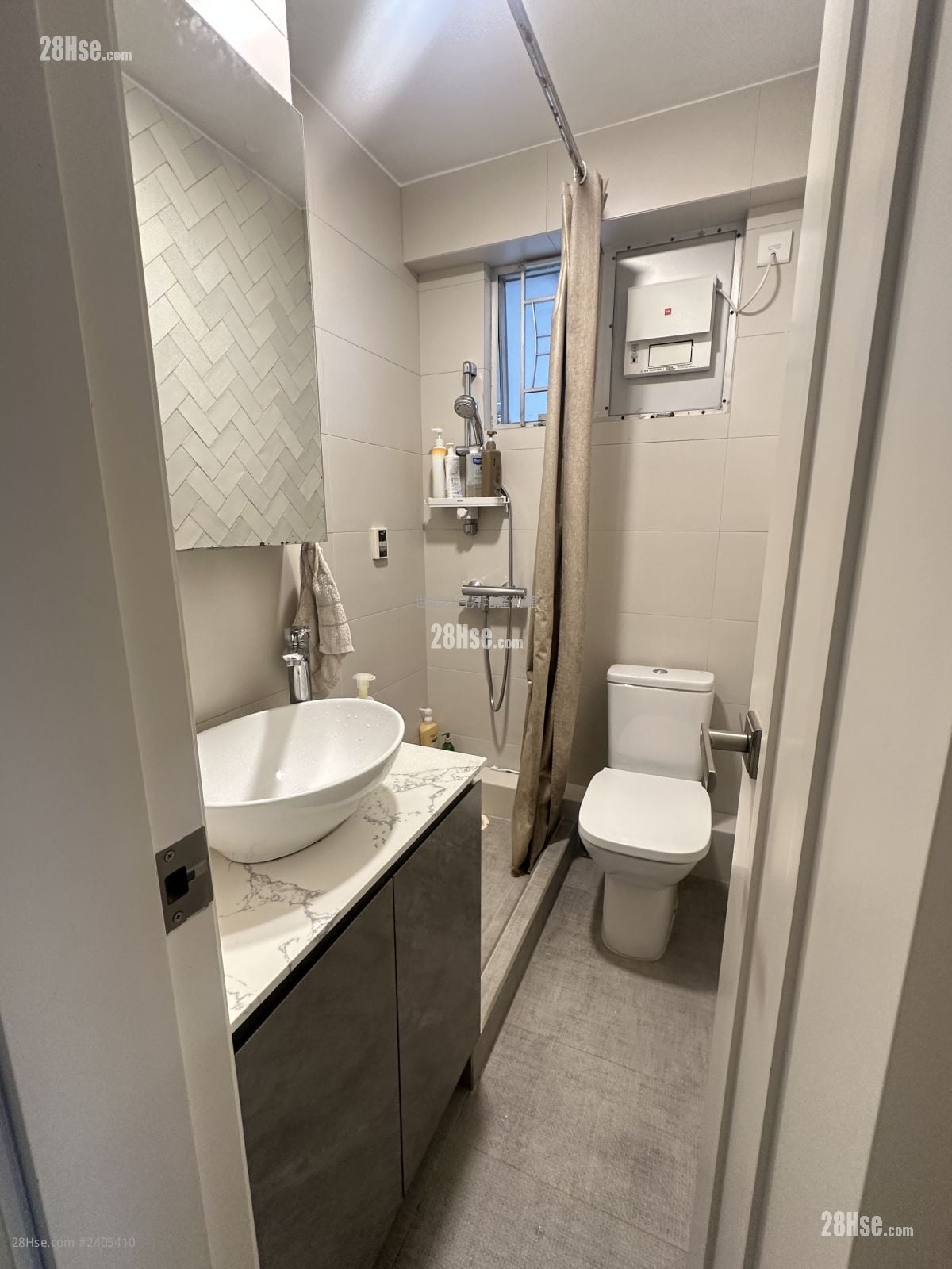 Flora Garden Sell 3 Bedrooms , 2 Bathrooms 681 ft²