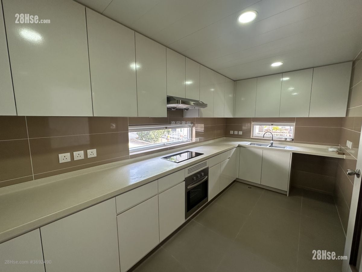 Ho Chung Rental 3 Bedrooms , 3 Bathrooms 1,400 ft²