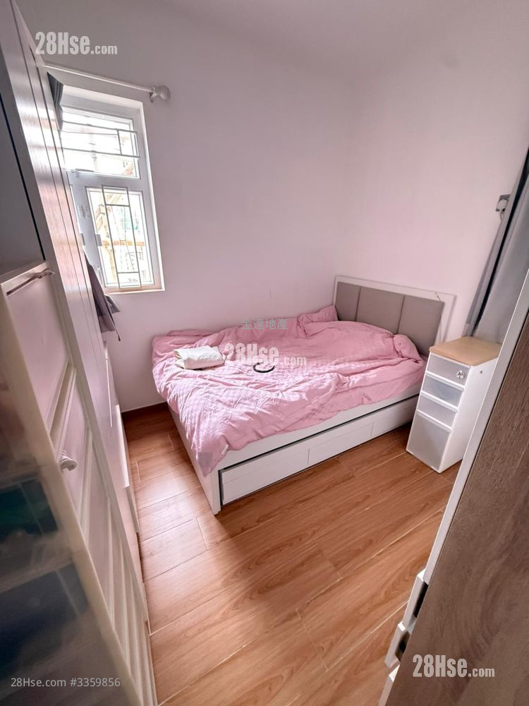 萬高花園洋樓 租盤 3 房 , 1 浴室 720 平方呎