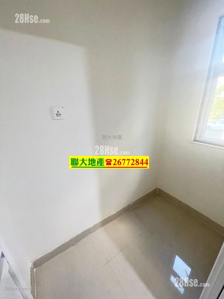 村屋 租盤 3 房 , 1 浴室 630 平方呎