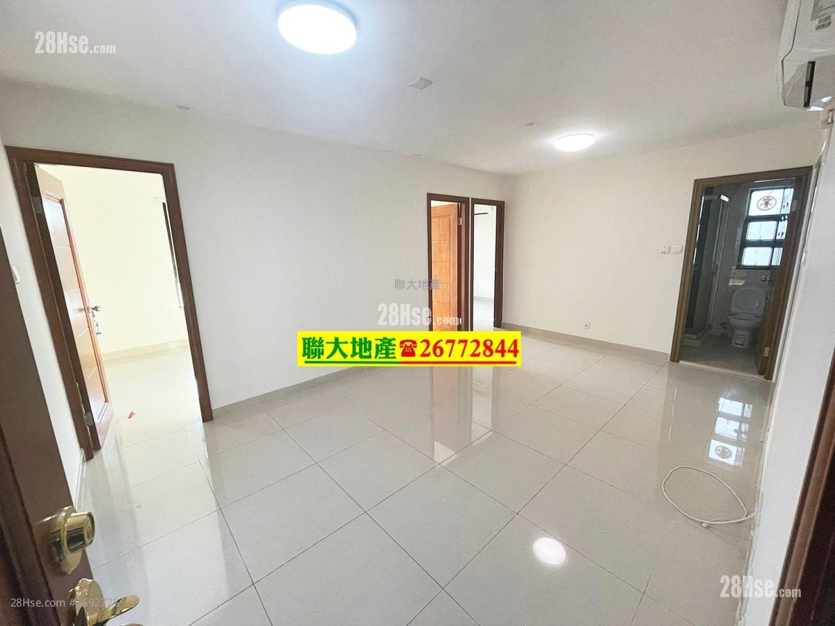 村屋 租盤 3 房 , 1 浴室 630 平方呎