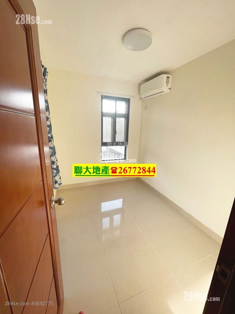 村屋 租盤 3 房 , 1 浴室 630 平方呎