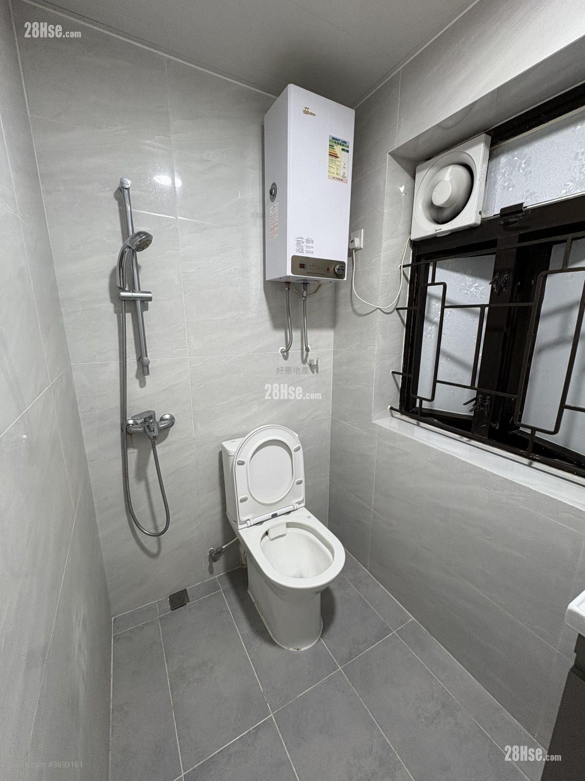 村屋 租盤 2 房 , 1 浴室