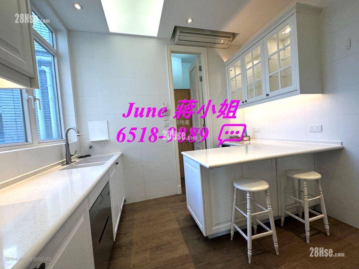 One Beacon Hill Sell 4 Bedrooms , 3 Bathrooms 1,901 ft²