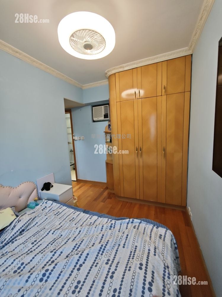 Jc Place Sell 4 Bedrooms , 2 Bathrooms 695 ft²