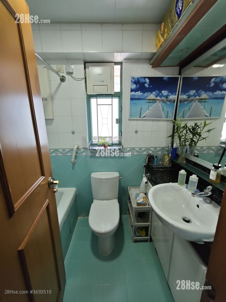 Jc Place Sell 4 Bedrooms , 2 Bathrooms 695 ft²