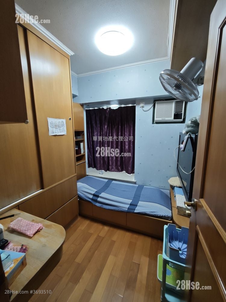 Jc Place Sell 4 Bedrooms , 2 Bathrooms 695 ft²