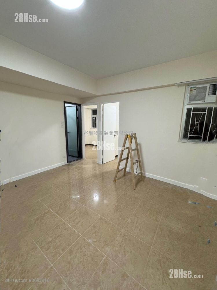 Fortune Building Sell 3 Bedrooms , 1 Bathroom 404 ft²