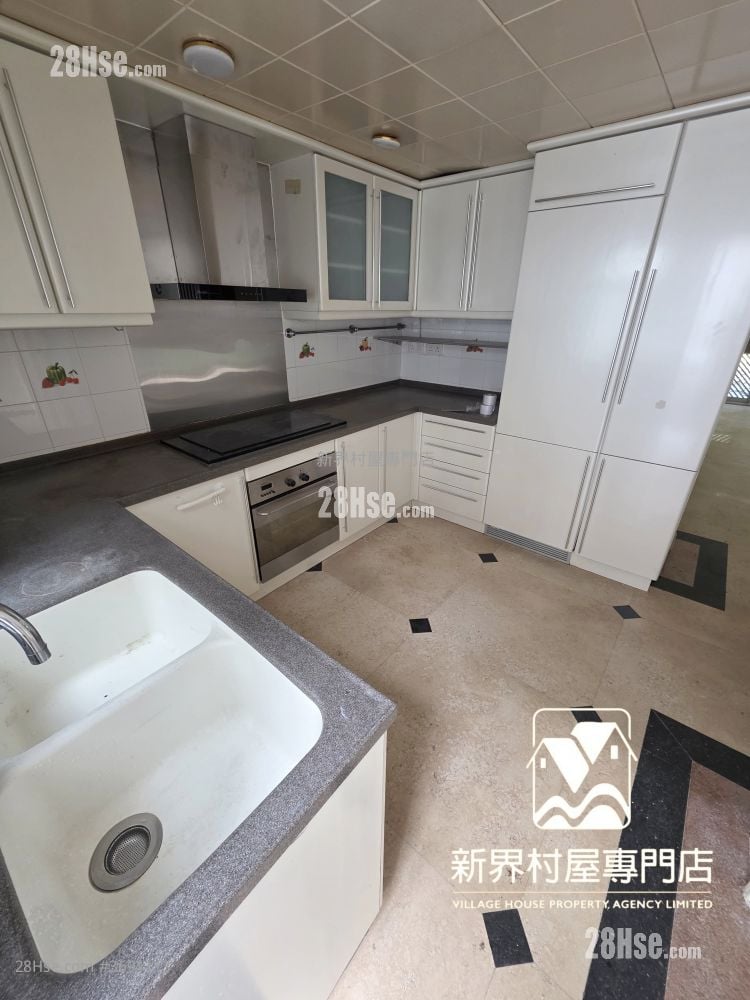 村屋 售盘 5+ 房 2,100 平方尺