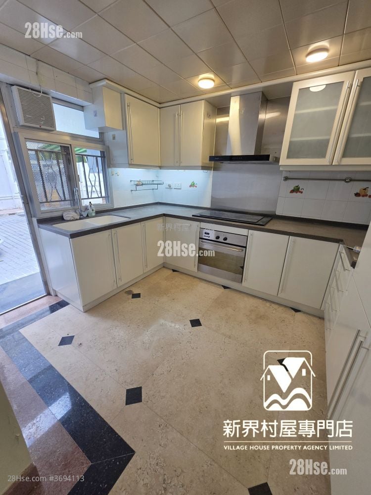 村屋 售盘 5+ 房 2,100 平方尺