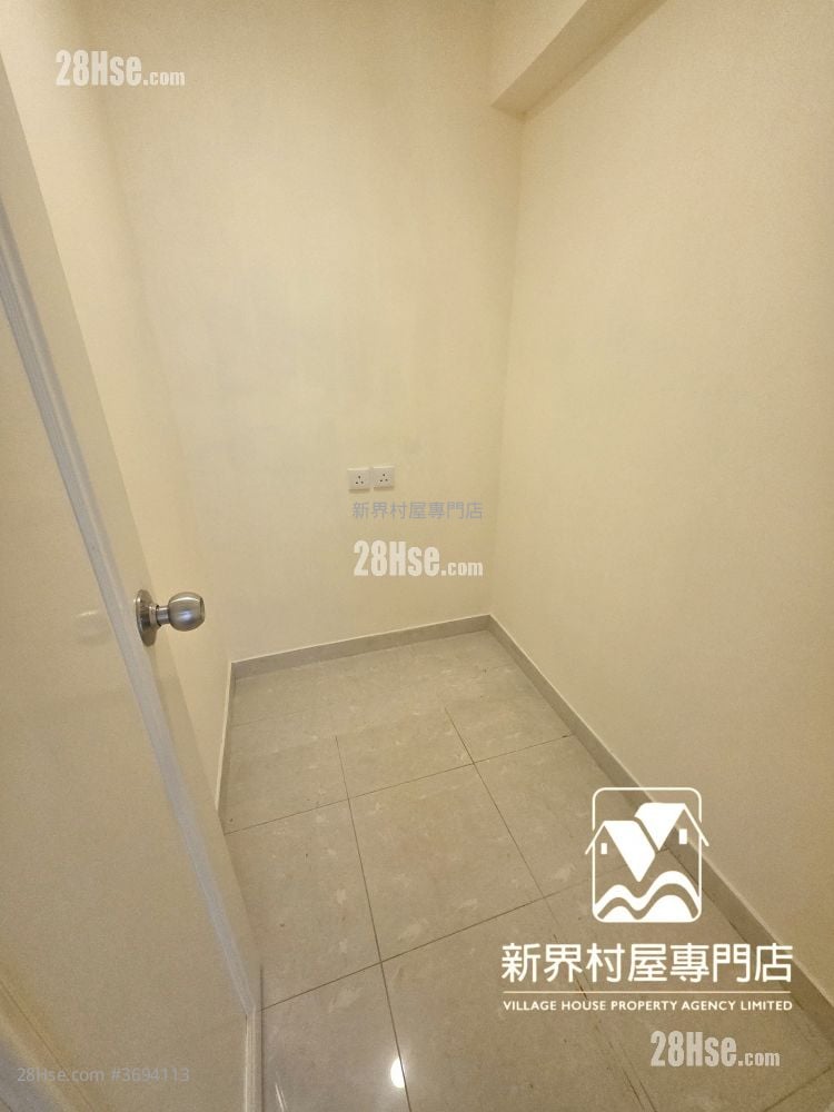 村屋 售盘 5+ 房 2,100 平方尺