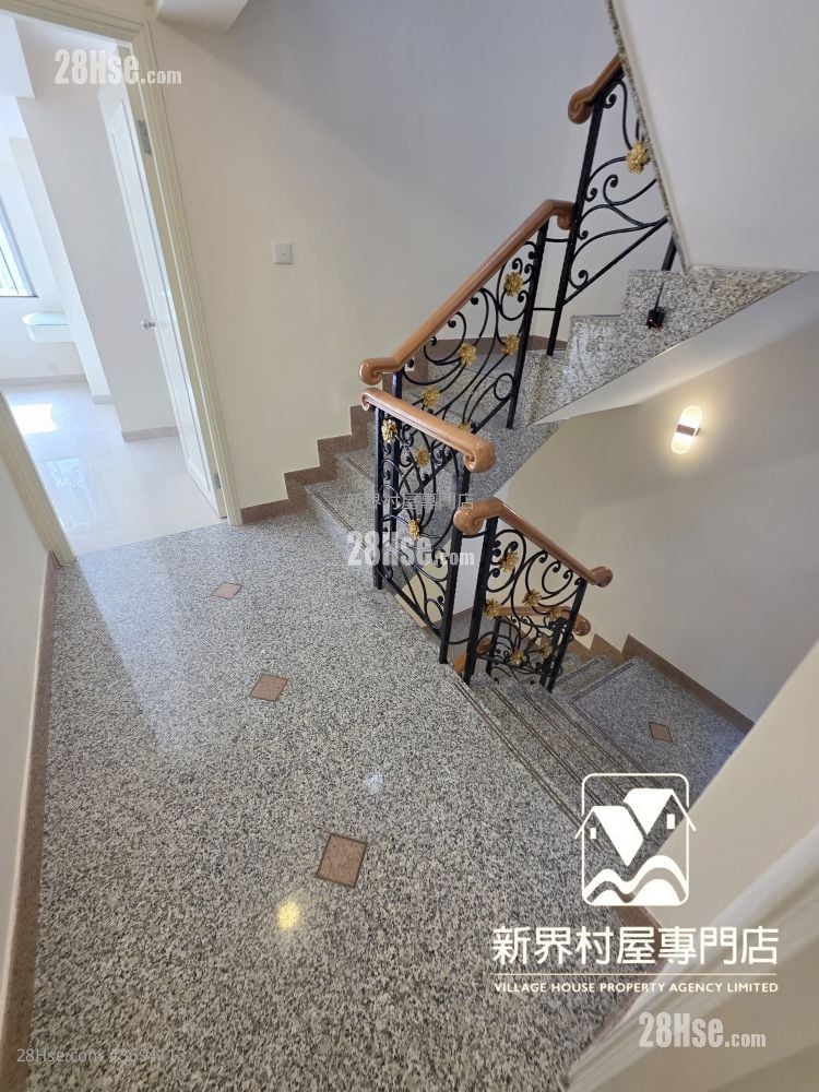 村屋 售盘 5+ 房 2,100 平方尺