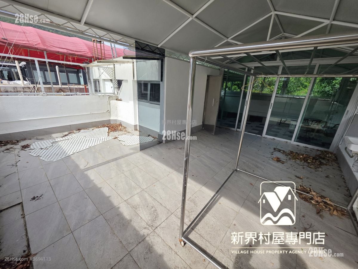 村屋 售盘 5+ 房 2,100 平方尺