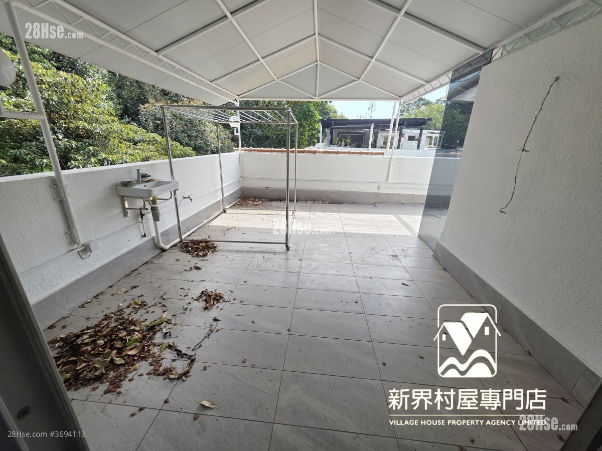 村屋 售盘 5+ 房 2,100 平方尺