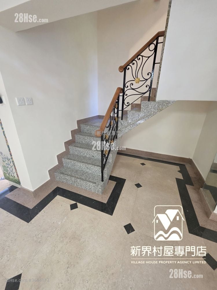 村屋 售盘 5+ 房 2,100 平方尺