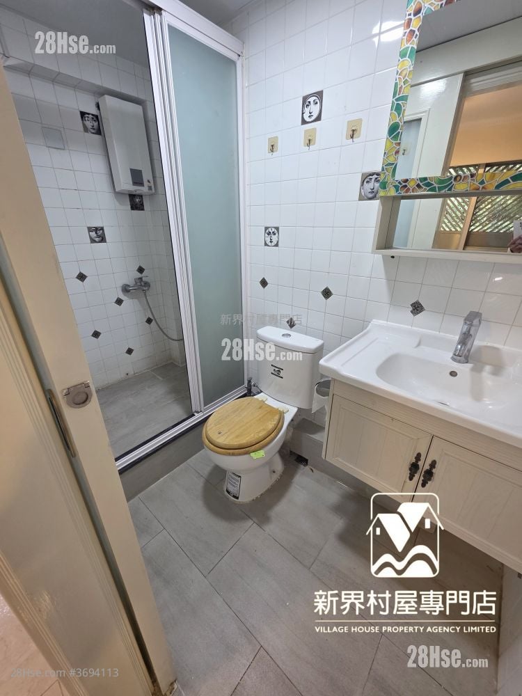 村屋 售盘 5+ 房 2,100 平方尺