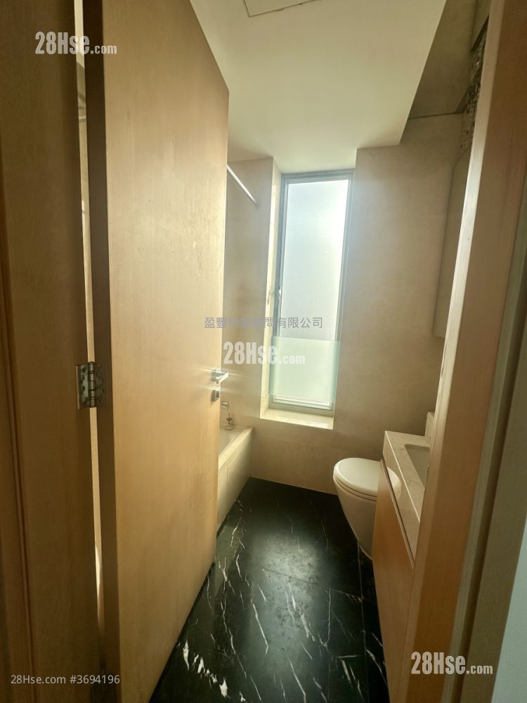 York Place 租盘 3 房 , 2 浴室 680 平方尺