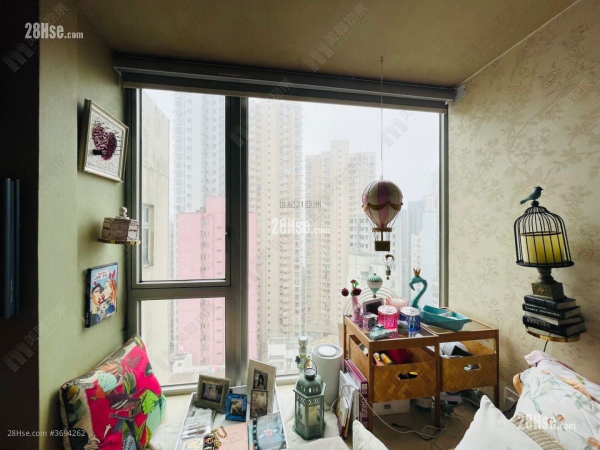 Lexington Hill Sell 2 Bedrooms , 1 Bathroom 588 ft²