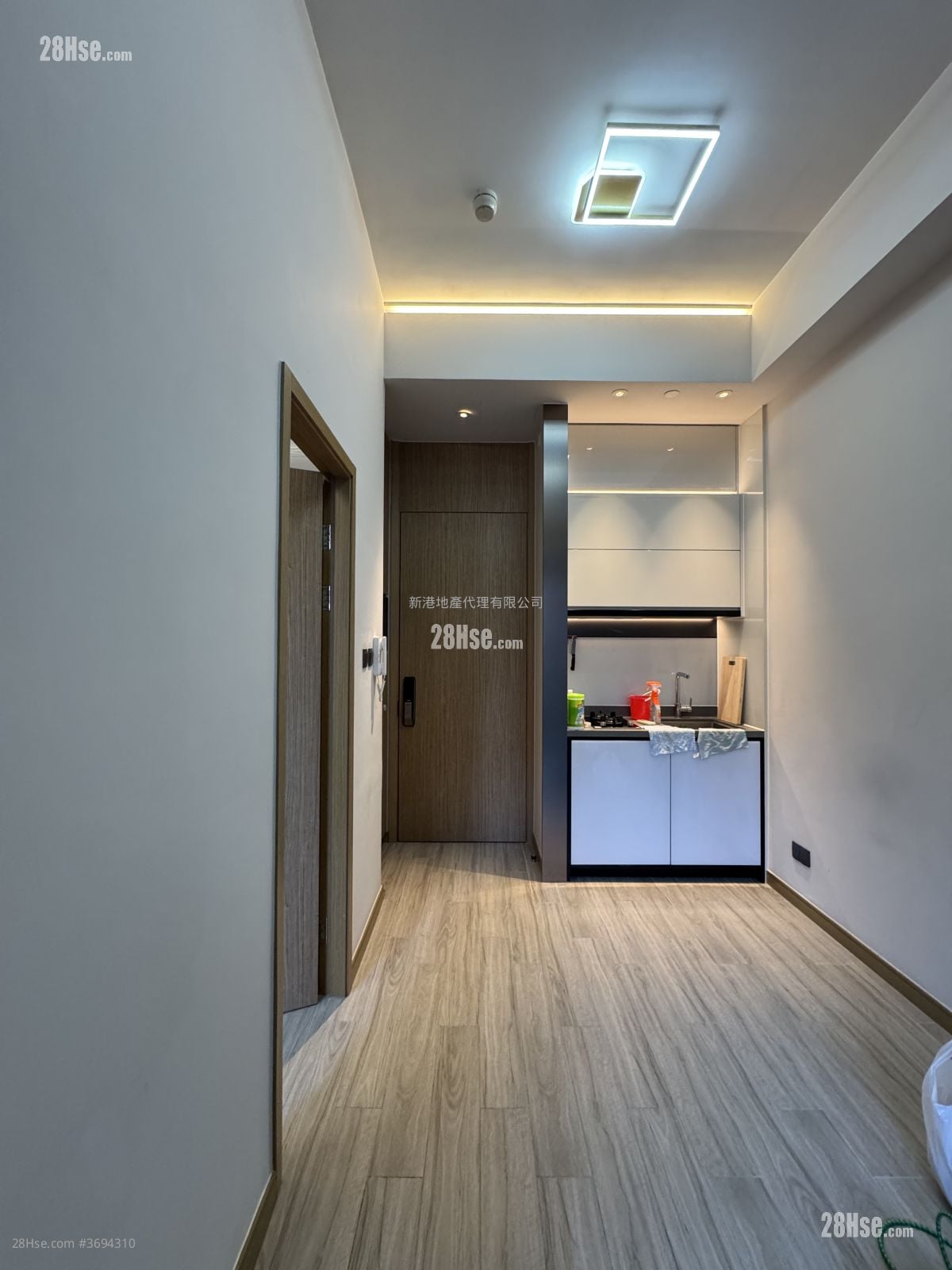 The Vantage Rental 1 Bedroom , 1 Bathroom 270 ft²