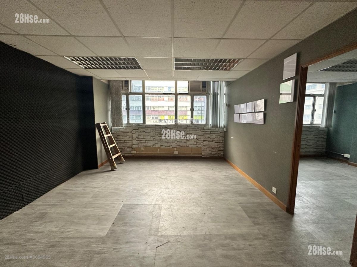 Hang Wai Industrial Centre Rental 3 Bedrooms , 2 Toilets