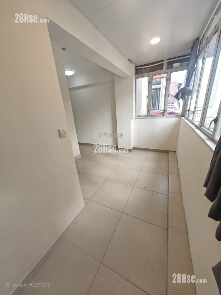 单幢楼房 租盘 开放式间隔 , 1 浴室 150 平方尺