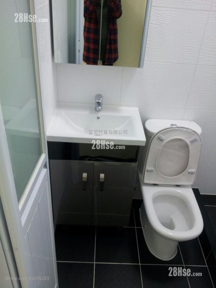 Sunny Court Sell Studio , 1 Bathroom 252 ft²