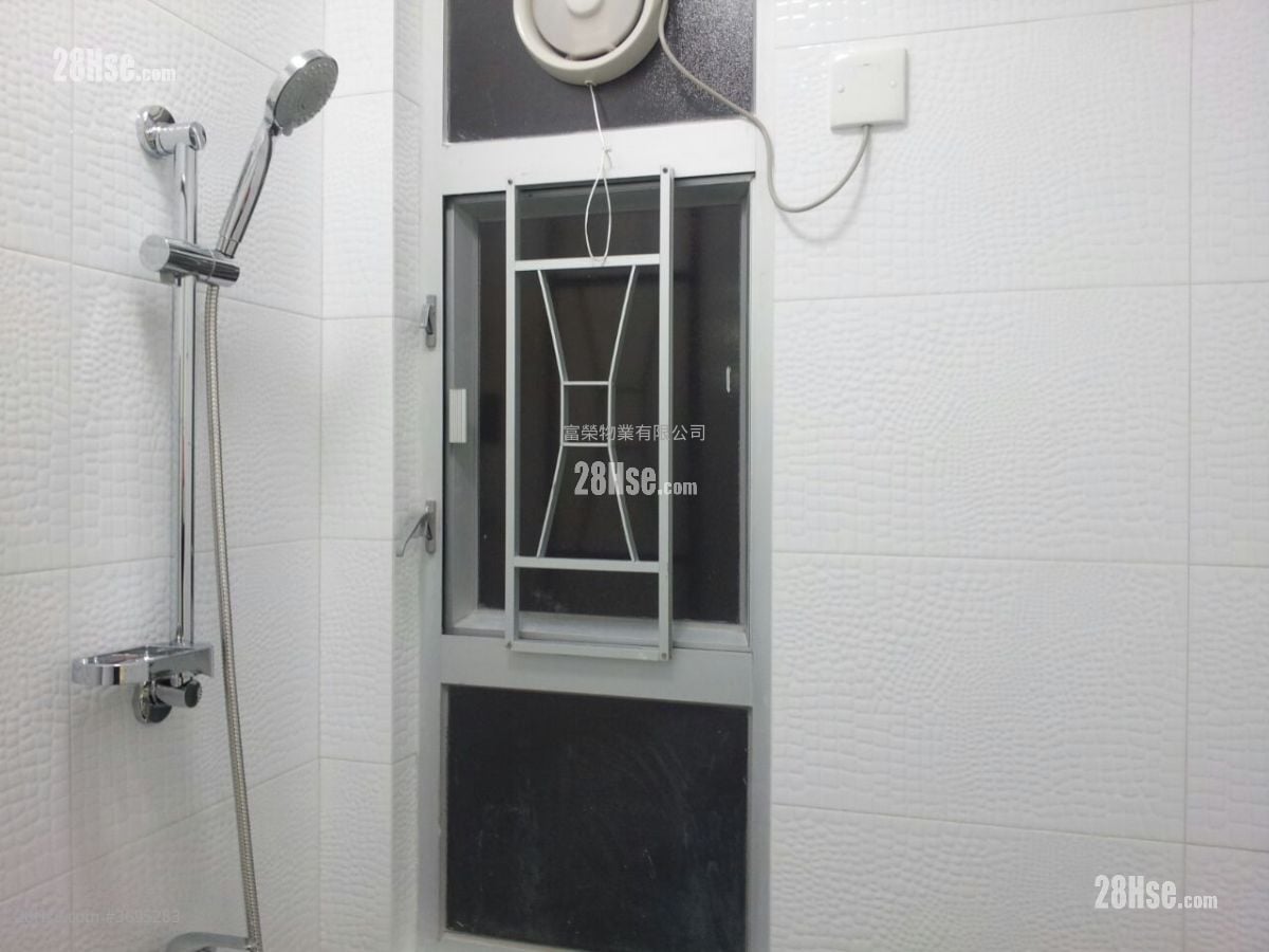 Sunny Court Sell Studio , 1 Bathroom 252 ft²