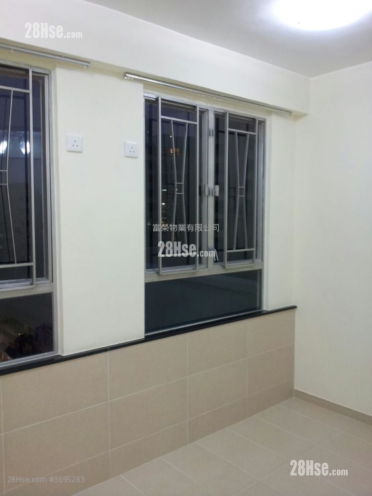 Sunny Court Sell Studio , 1 Bathroom 252 ft²