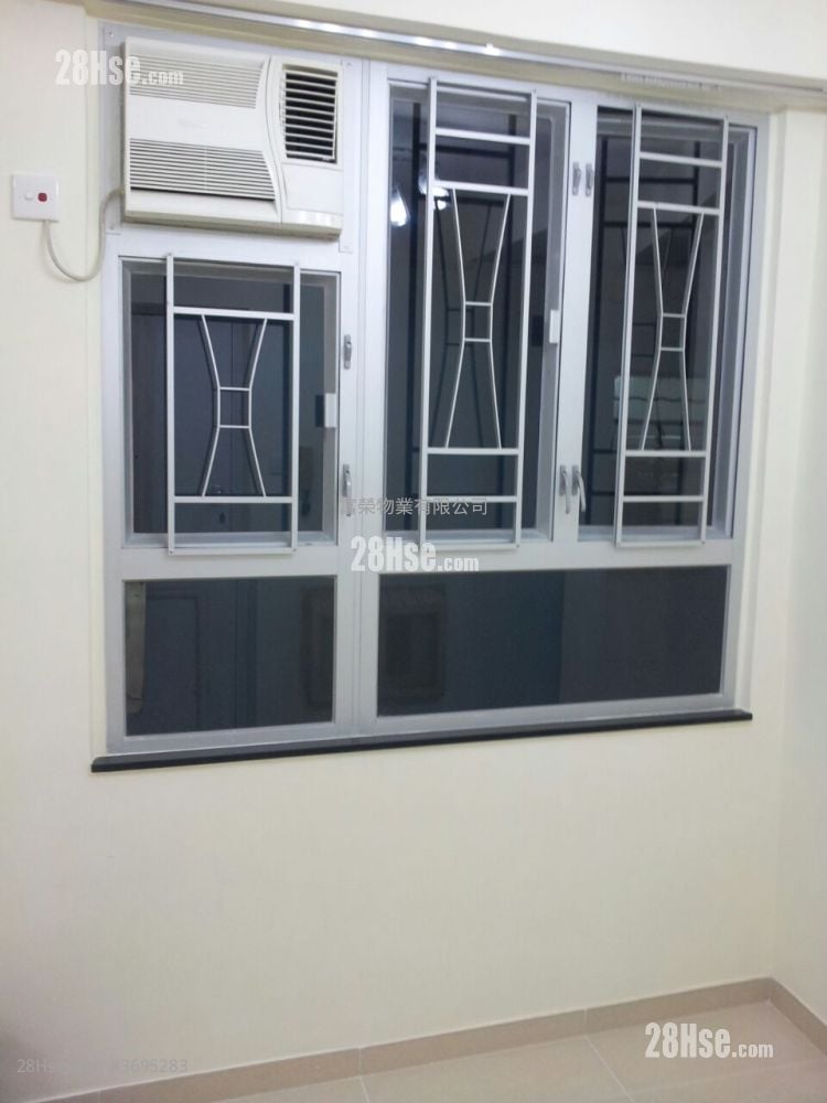 Sunny Court Sell Studio , 1 Bathroom 252 ft²