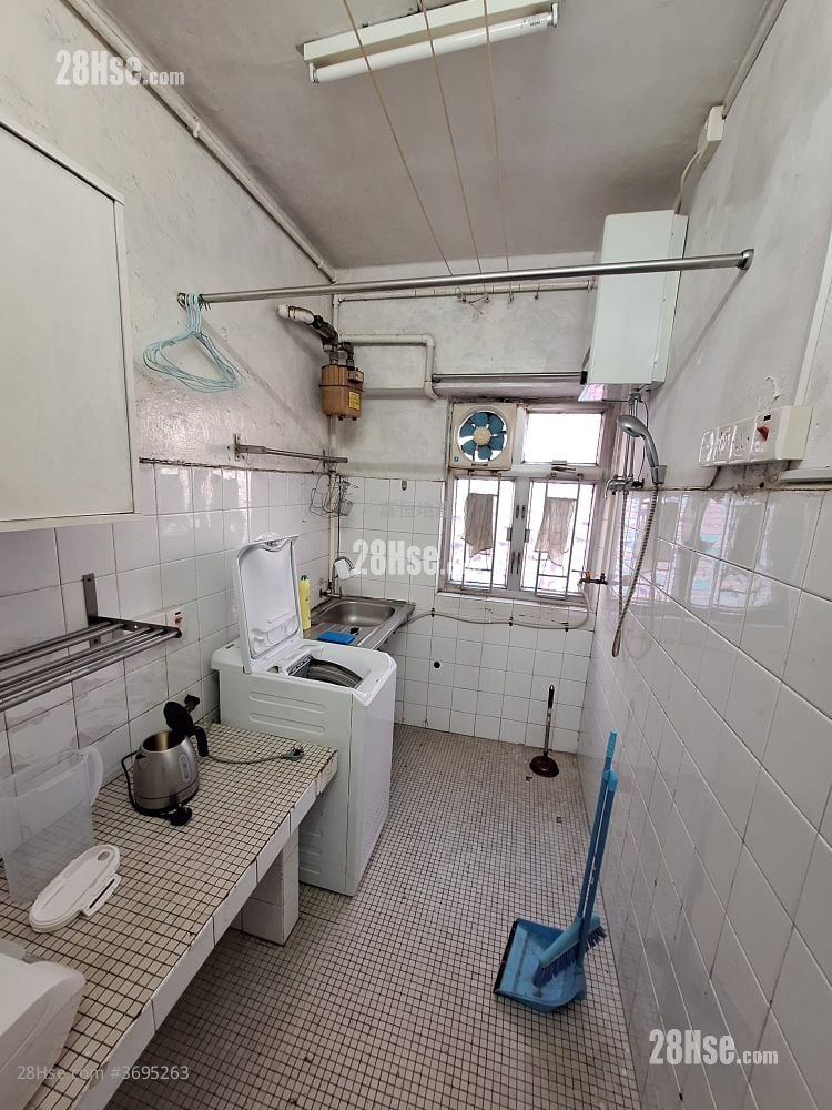 Loong King Mansion Rental 2 Bedrooms , 1 Bathroom 277 ft²