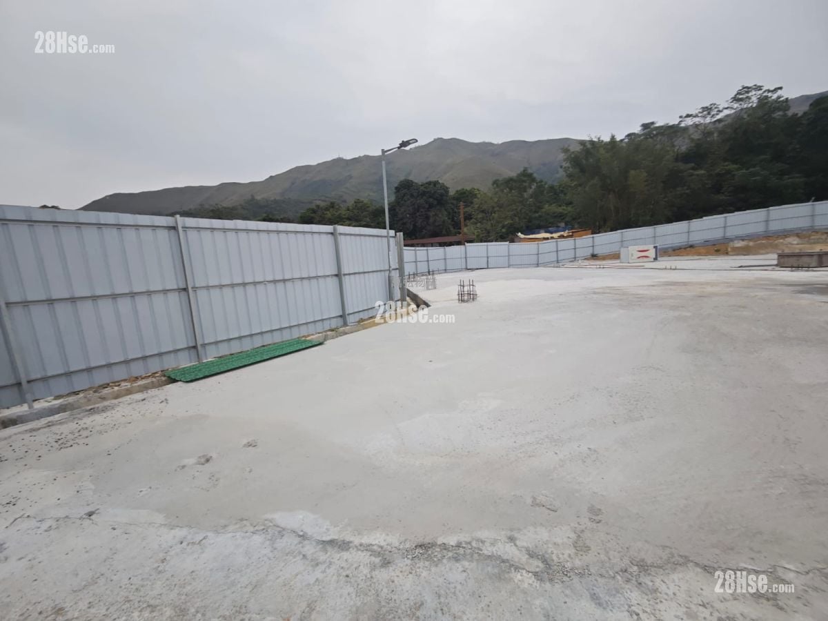 Land Rental 10,000 ft²